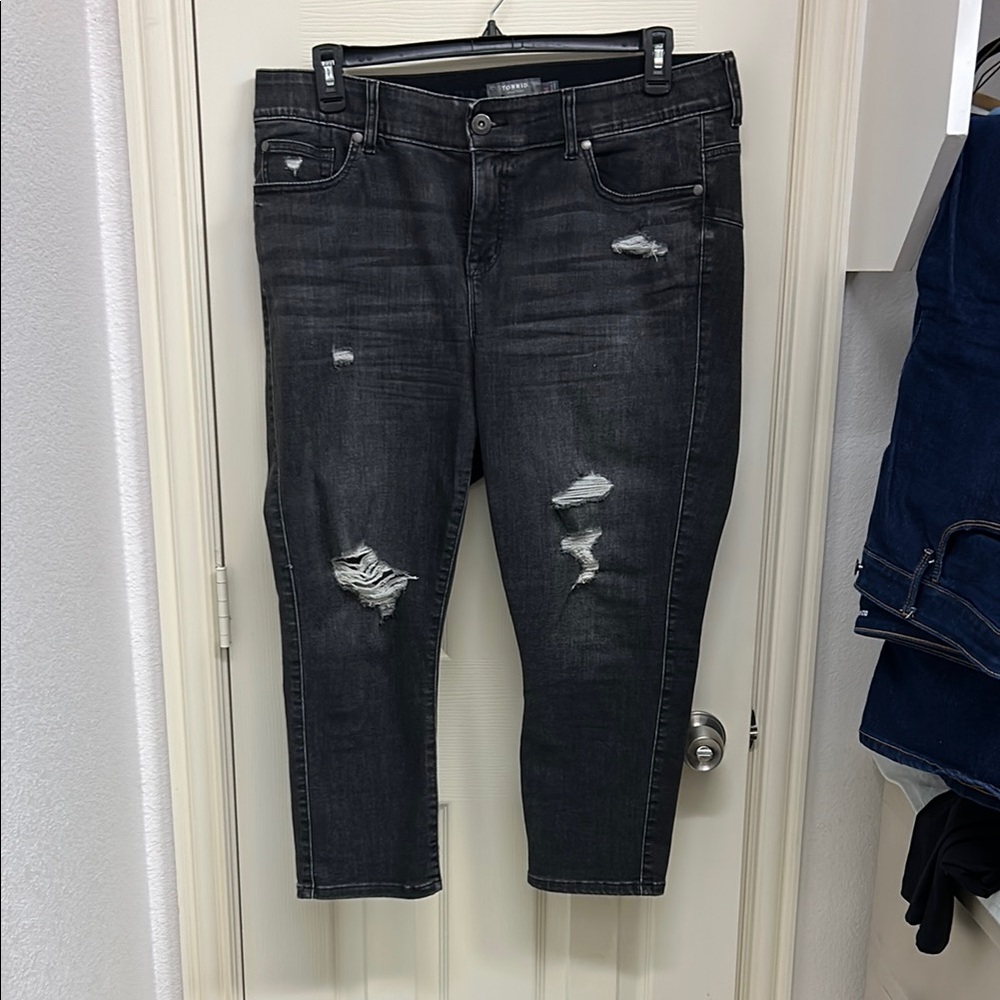 Torrid Black Distressed Ankle Jeans